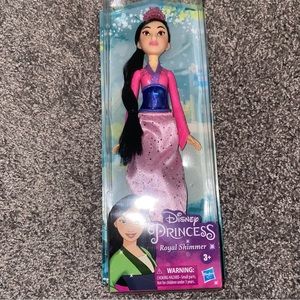 NWT Disney Princess Royal Shimmer Mulan Doll